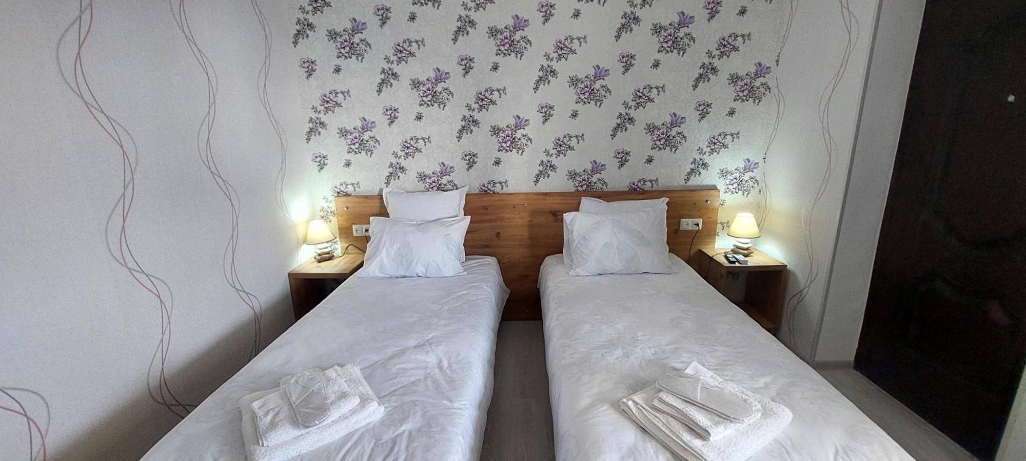 Hilltop Guest House Kutaisi Eksteriør bilde