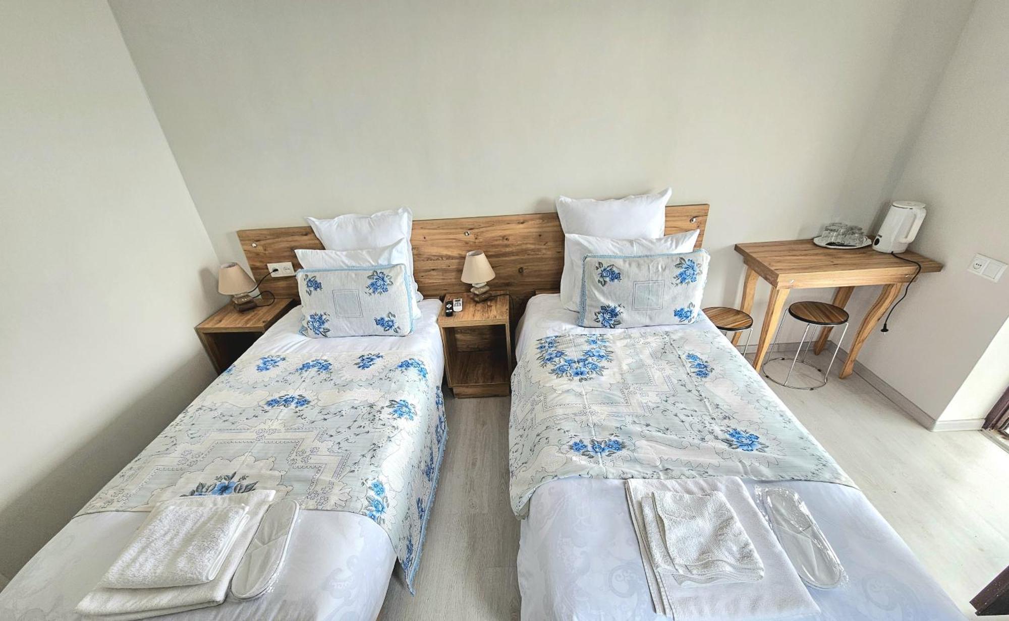 Hilltop Guest House Kutaisi Eksteriør bilde